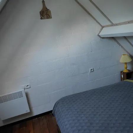 Campagne Aupthiesomme Au Calme Entre Terre Et *