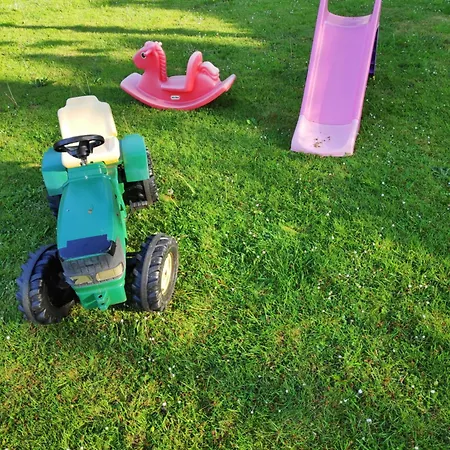 Campagne Aupthiesomme Au Calme Entre Terre Et *