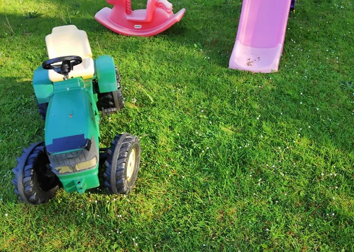 Campagne Aupthiesomme Au Calme Entre Terre Et *